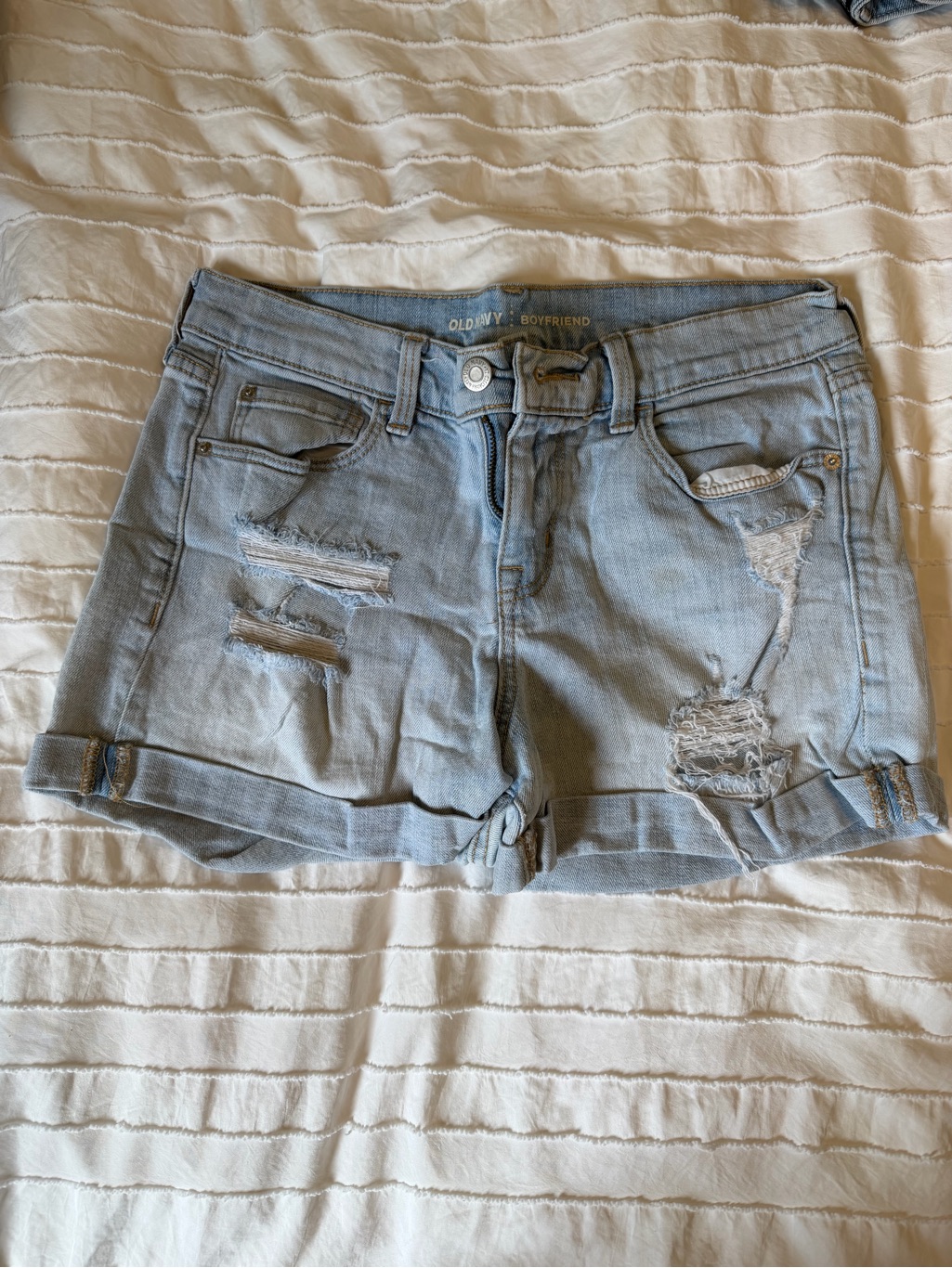Old Navy Light Wash Distressed Boyfriend Denim Shorts